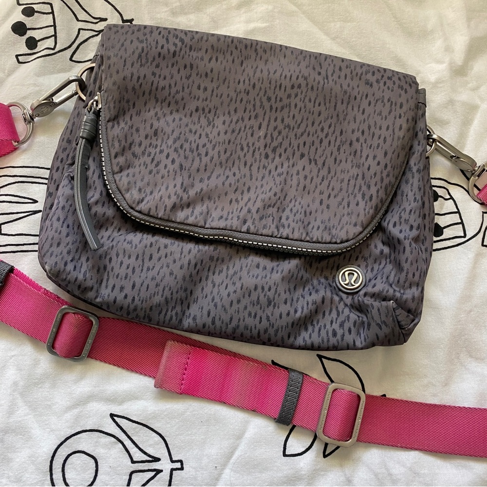 Lululemon Athletica Gray and Pink Crossbody Bag